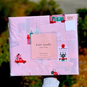 🎄 Kate Spade Holiday Queen Sheets Pink🎄